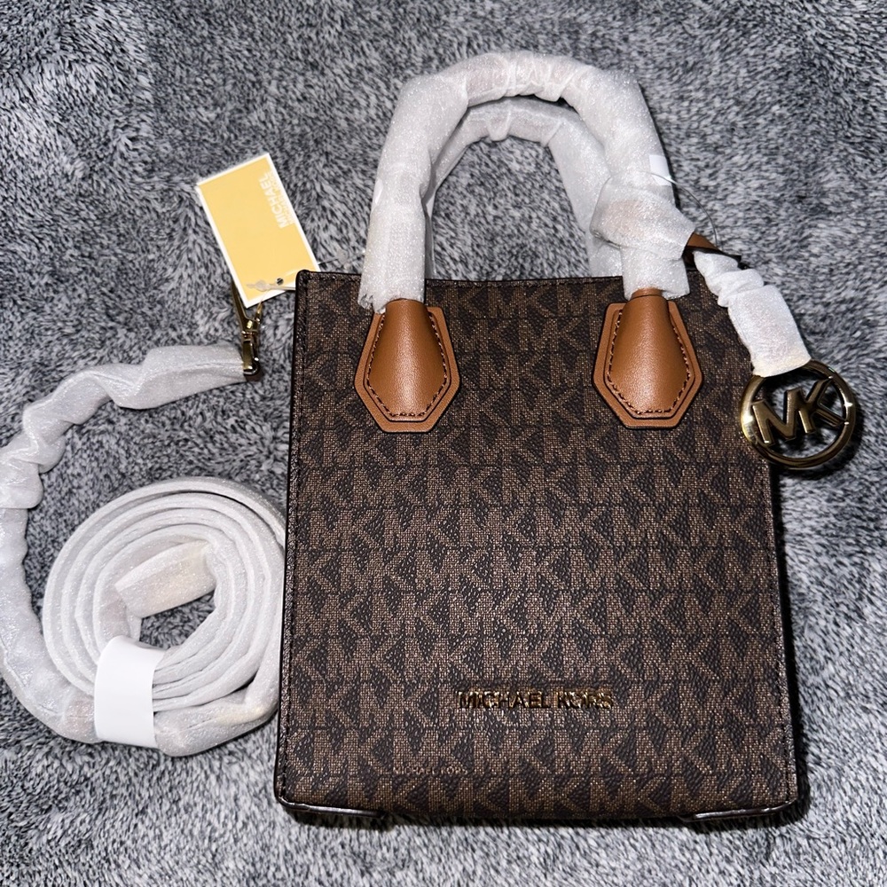 Michael Kors Crossbody Bag